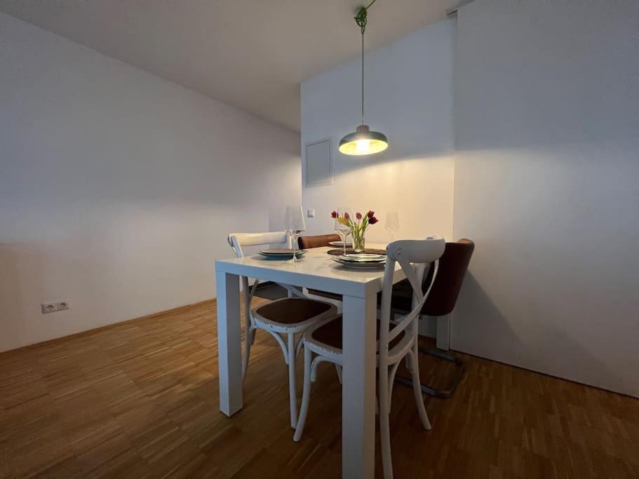 Liboria I Olympiapark Apartment München